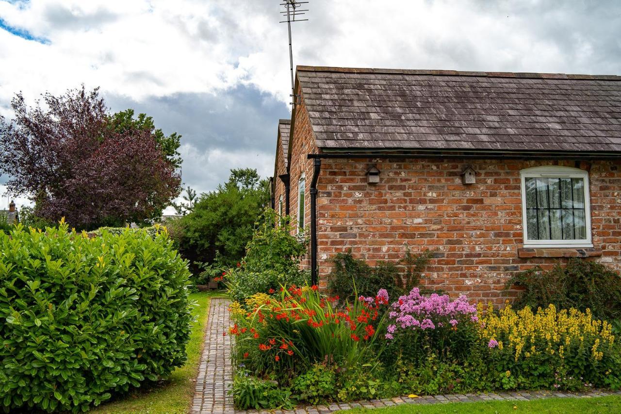 Higher Farm Malpas  Exterior photo